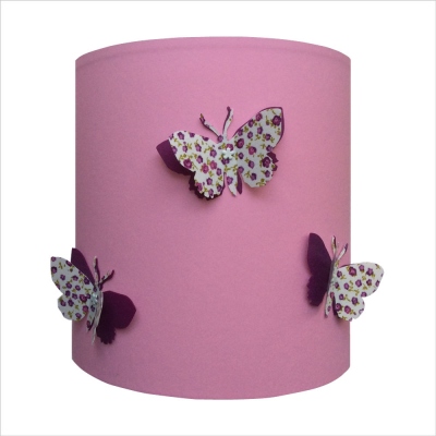 Abat jour ou Suspension papillons 3D liberty violet fond rose clair