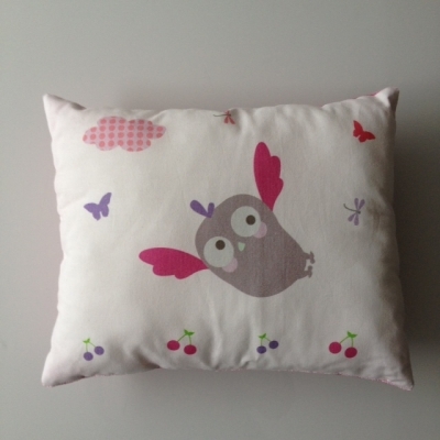 Coussin hibou rose